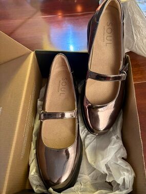 Metallic Mary Janes in Bronze